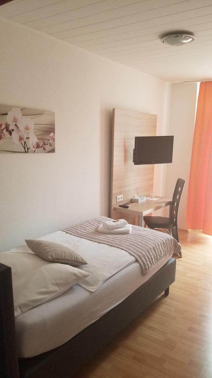 Hotel Monopol Хильден Экстерьер фото
