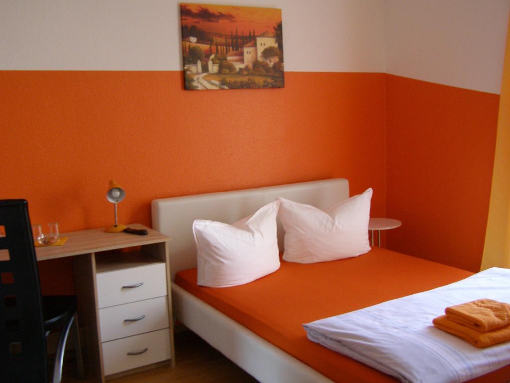 Hotel Monopol Хильден Номер фото